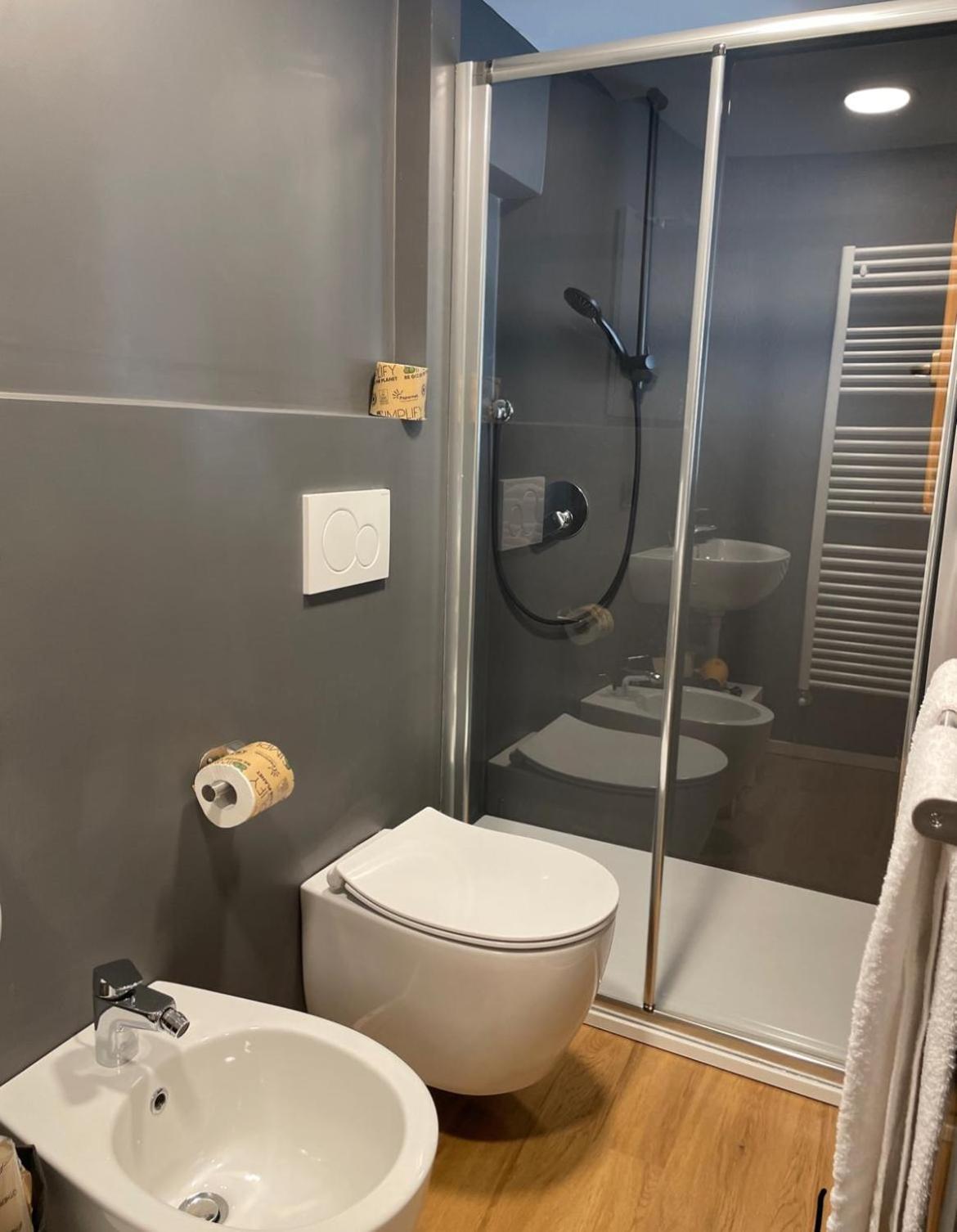 Rewind Hotel Temù Kültér fotó